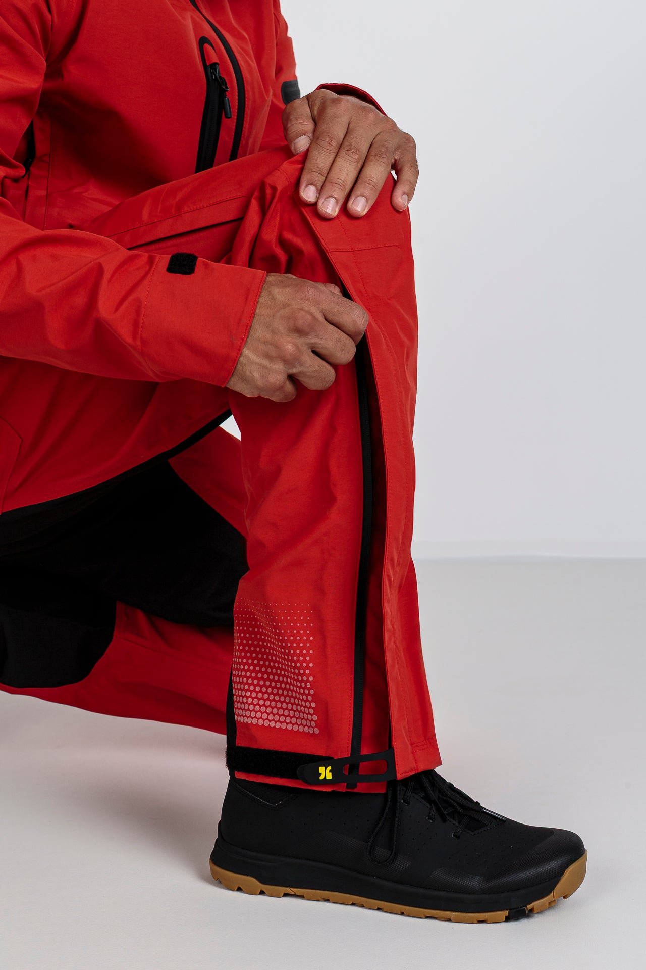 dirtsuit core edition v.6.1 chili black