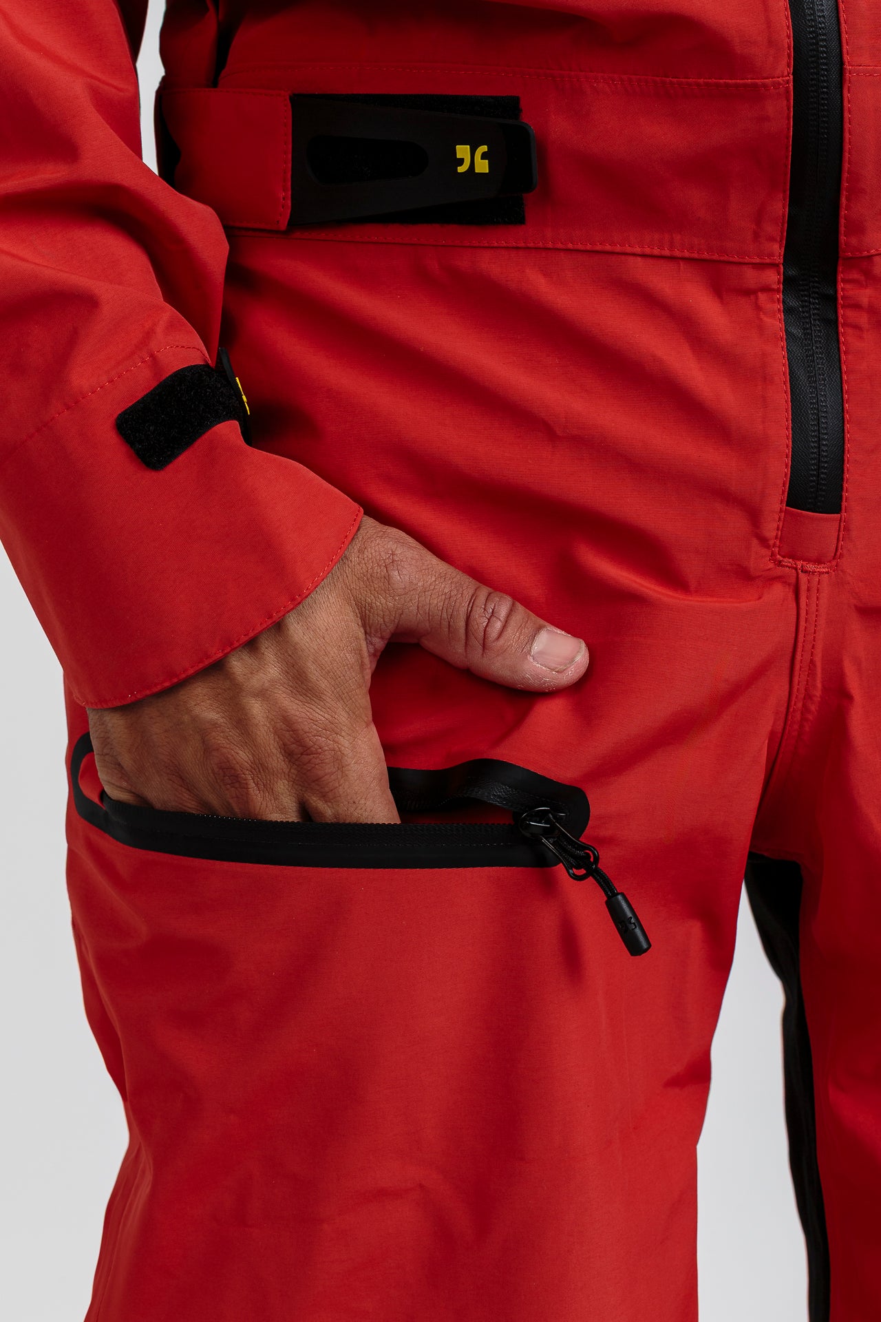 dirtsuit core edition v.6.1 chili black