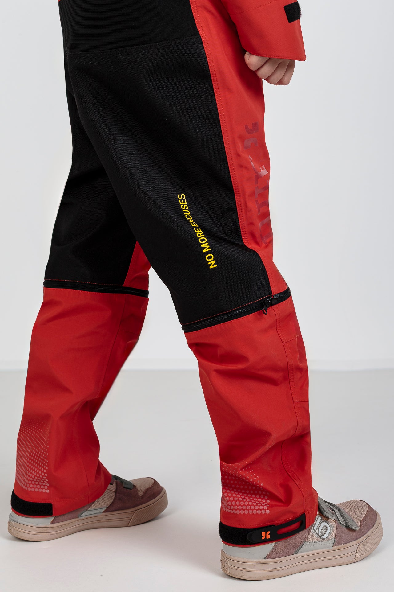 dirtsuit kids edition v.2.0