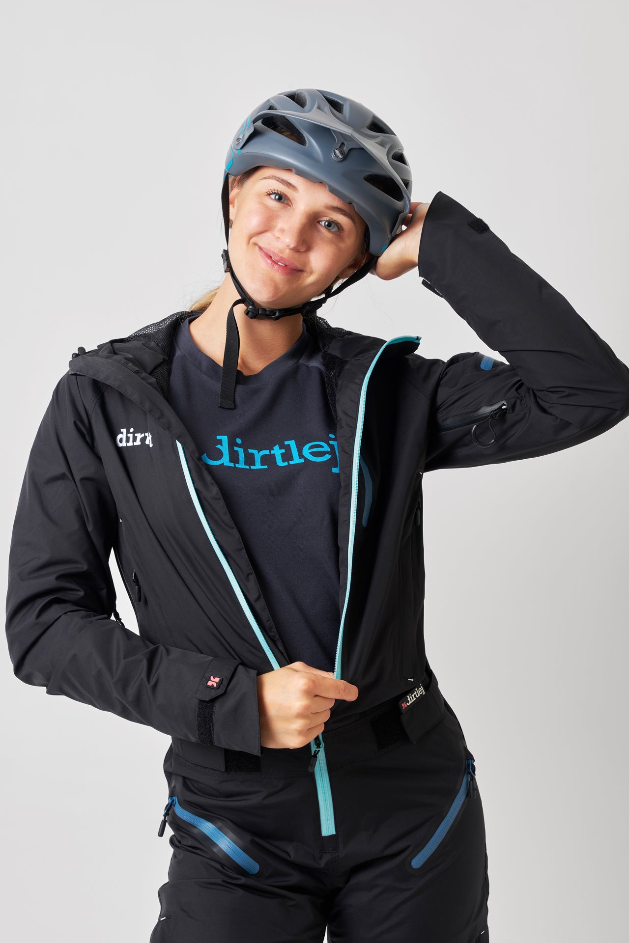 dirtlej dirtsuit pro edition ladies