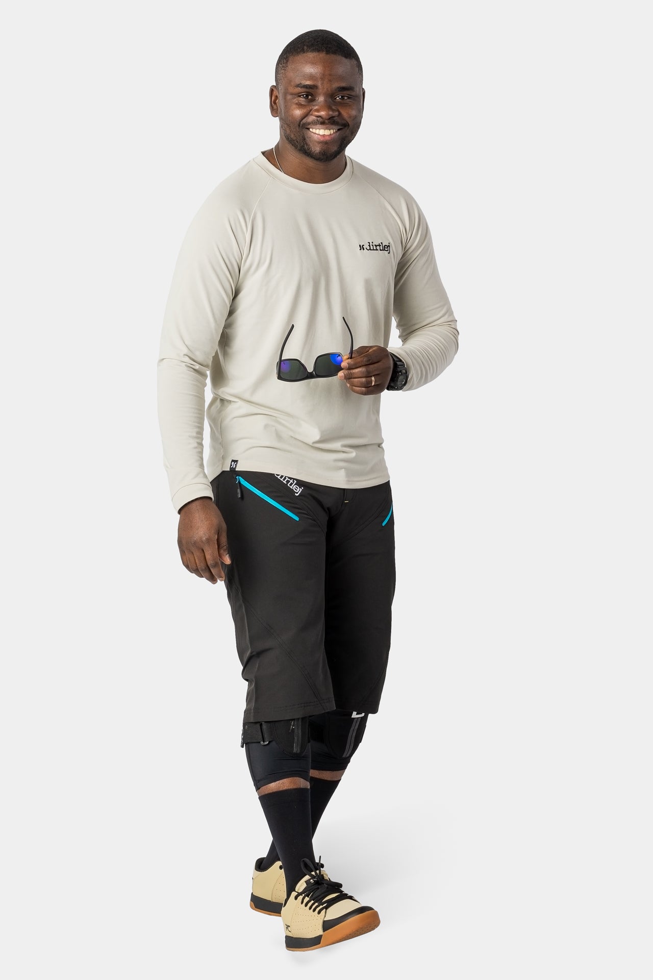 dirtlej mountee merino blacklabel