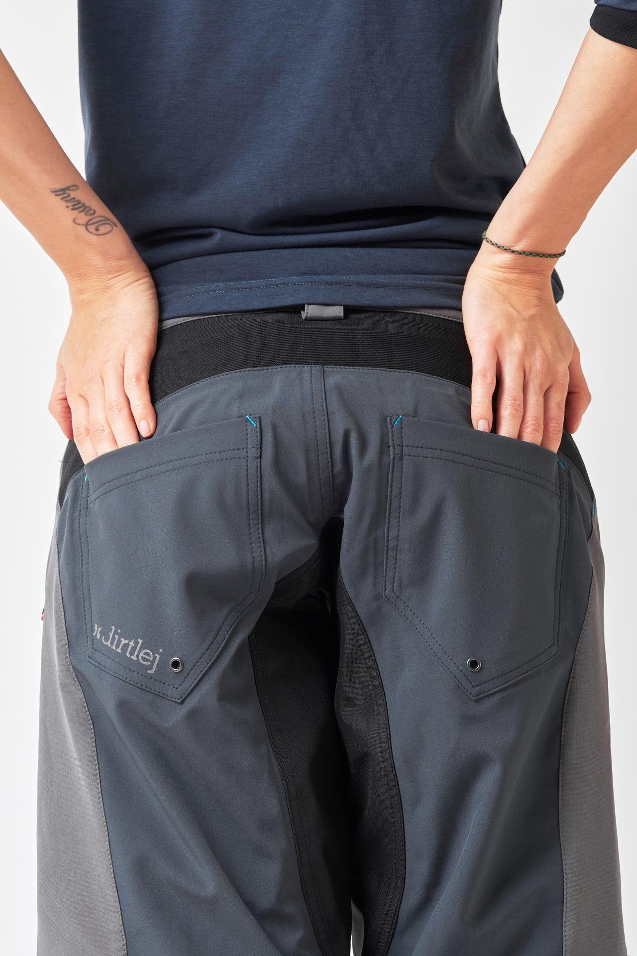 dirtlej trailscout half & half shorts ladies